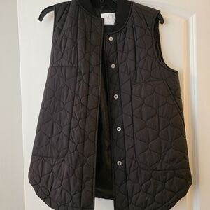 Stylus Women's Black Quilted Vest